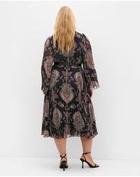 City Chic - Eloise Pleat Belted Midi Dress