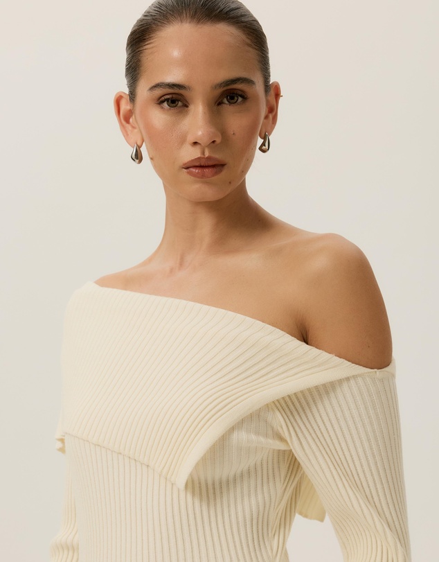 Tussah - Chloe Off Shoulder Knitted Midi Dress
