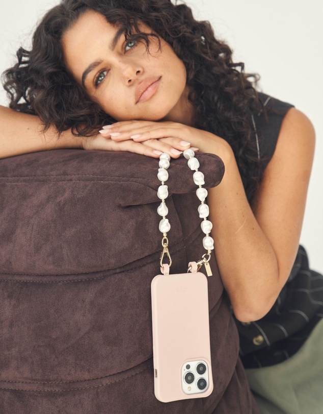 LOUVE COLLECTION - Dusty Pink Phone Case + Daisy Pearl Wristlet