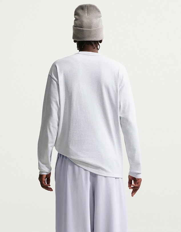 Nike - Sportswear Premium Essentials Long-Sleeve T-Shirt