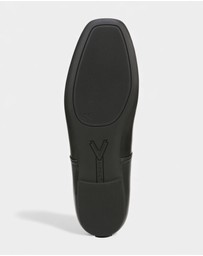 Vionic - Orinda Ballet Flat - Black Nappa
