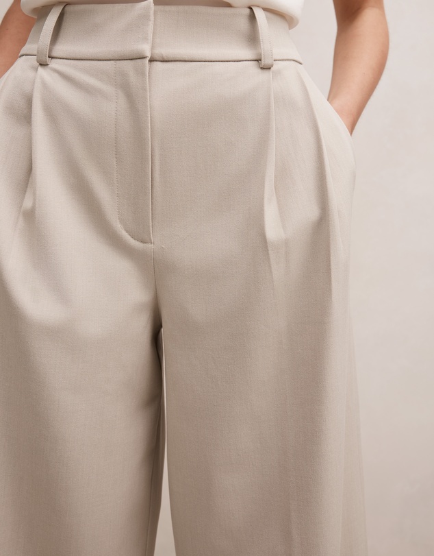 Forever New - Etta Pleated Wide Leg Pants