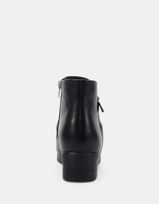 Clarks - Jaxie Black