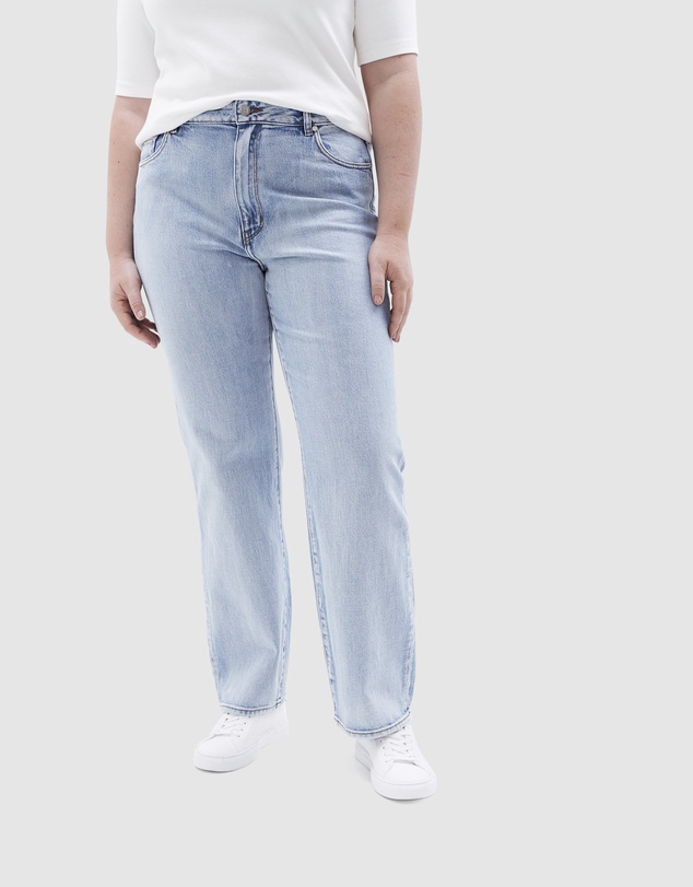 UNISON - Classic Straight Fit Jean