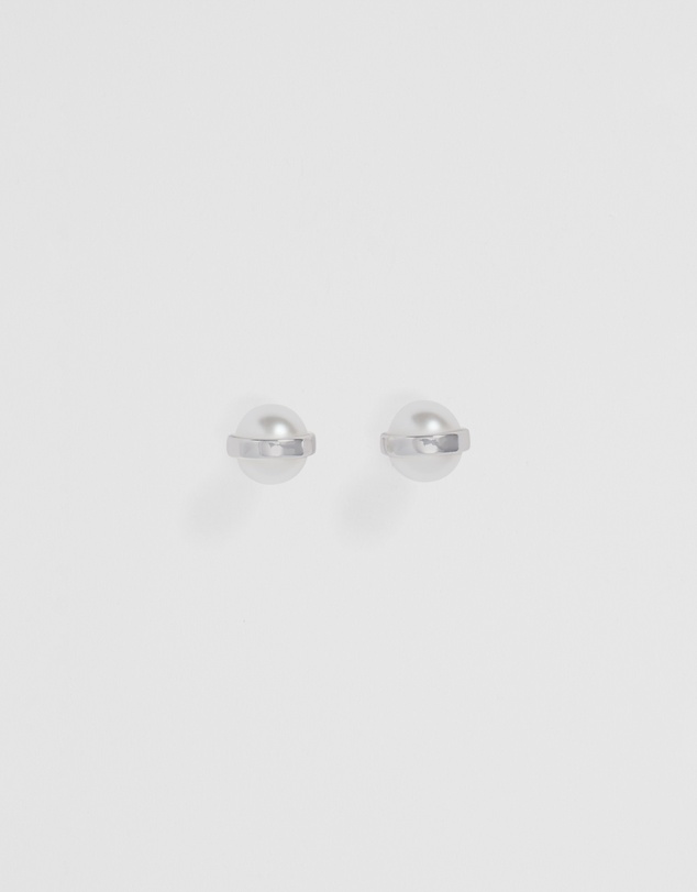 Country Road - Pearl Stud Earring