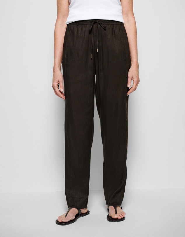 Commonry - Stephanie Pant