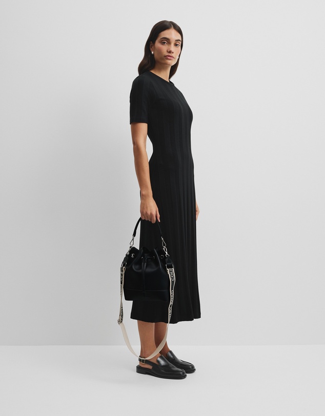 Country Road - Classic Bucket Bag