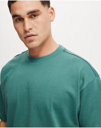Cotton On - Box Fit T-Shirt