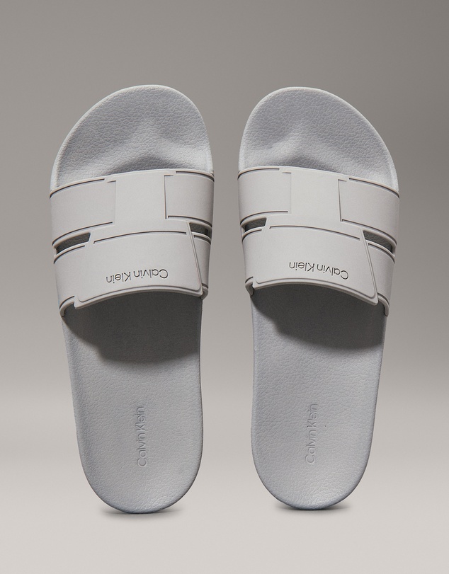 Calvin Klein - Embossed Logo Slides