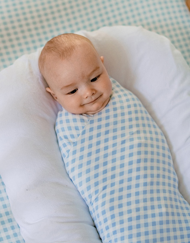 Kynd Baby - Large Stretchy Swaddle in Blue Gingham