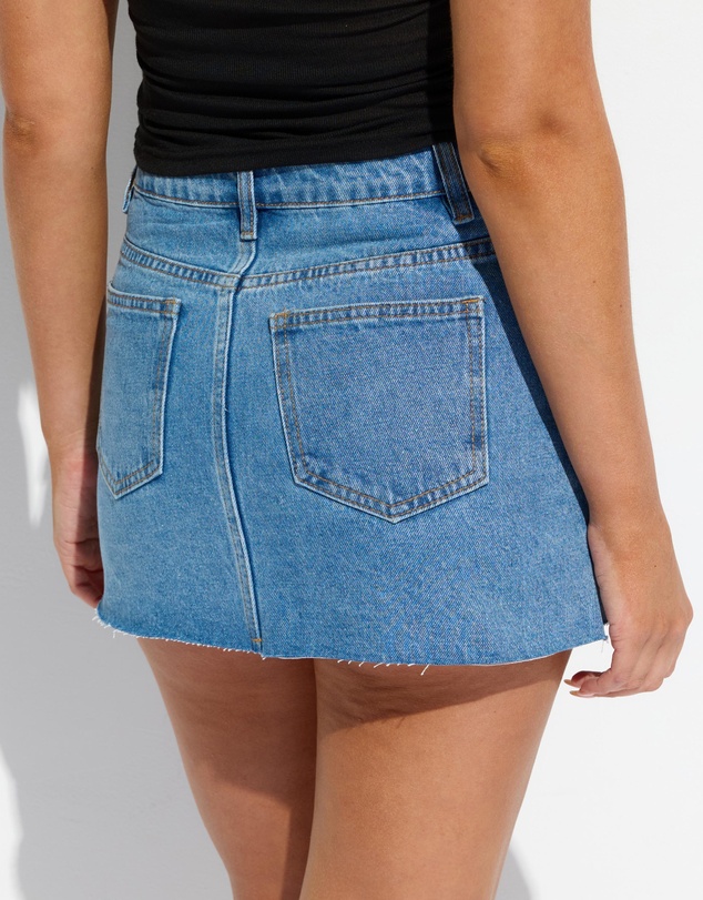 Dazie - Camden Frayed Denim Mini Skirt