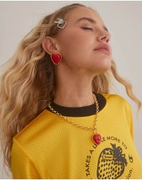 Emma Pills - Hot Heart Necklace