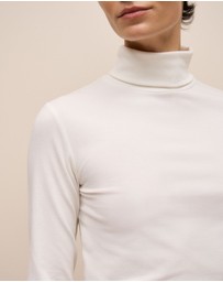 Trenery - Soft Rib Rollneck in Marshmallow