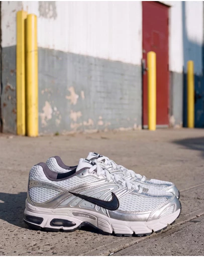 Nike - Air Max Moto 2K - Women’s