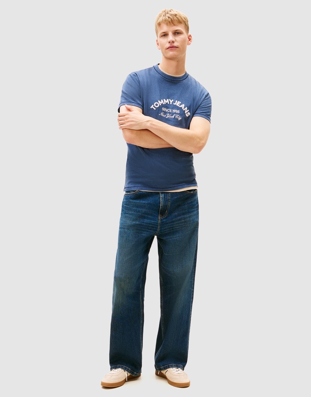 Tommy Jeans - Regular Center Arch Short Sleeve T-Shirt