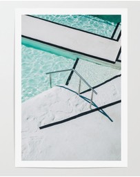 LEGGERA - Afternoon Dip at Icebergs Print