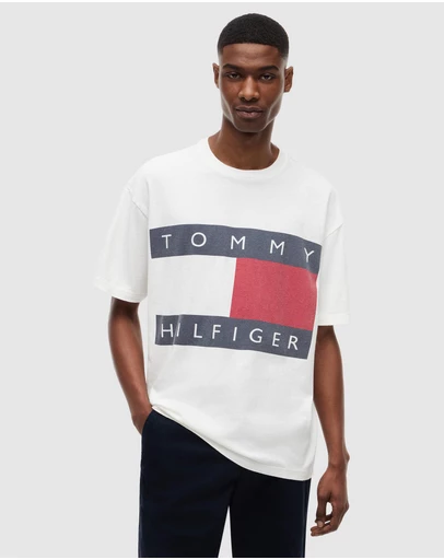Tommy Hilfiger - Heritage Flag Tee