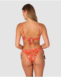 Baku Swimwear - Free Spirit D/DD Cup Twist Bikini Bra Top