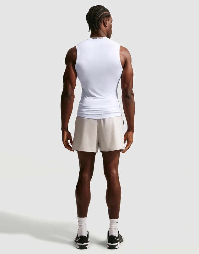 Nike - Nike Pro Dri-FIT Tight Sleeveless Fitness Top