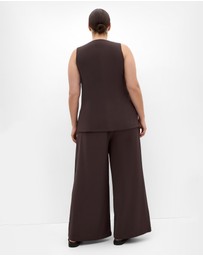 City Chic - Plus size Abbie Vest - chocolate