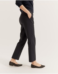 Review - Arianna Pant