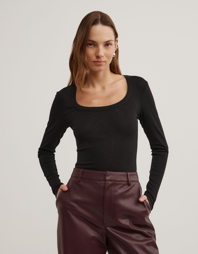 Witchery - Scoop Neck Long Sleeve Top