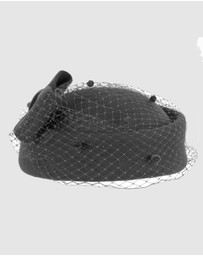 Max Alexander - Felt Pillbox Hat With Veil