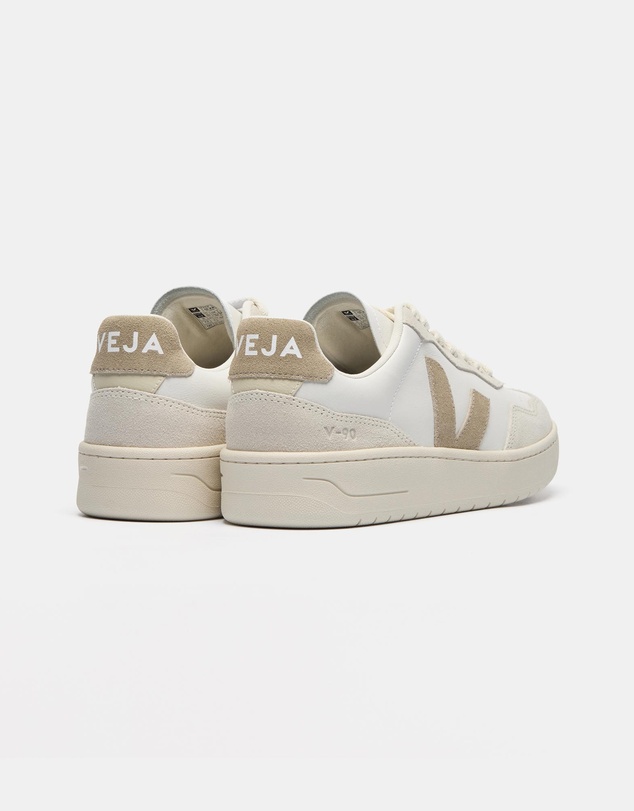 Veja - V-90 O.T. Leather Sneakers - Women's