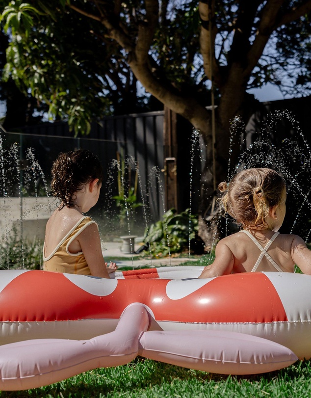 Sunnylife - Poppy the Peach Sprinkler Mat - Kids