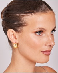 Zoe Olivia - Waterproof Textured Stud Hoops