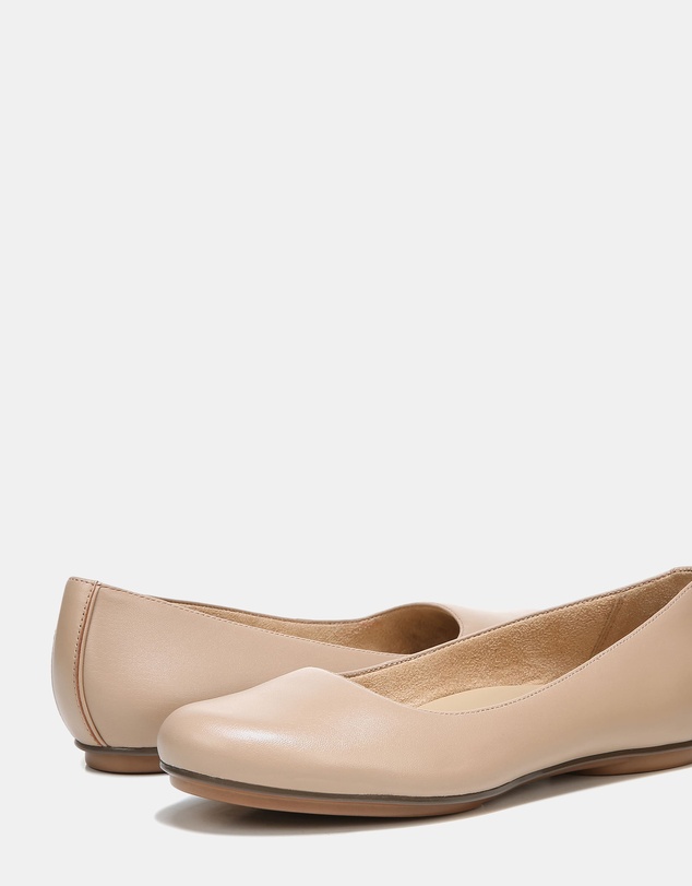 Naturalizer - Maxwell Flat - Cremebrulee