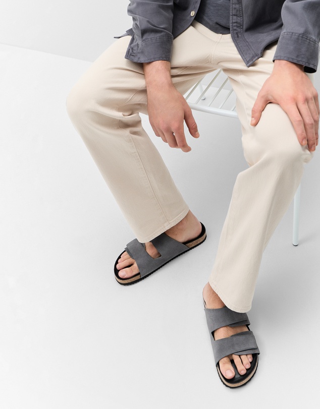UNISON - Flynn Two Strap Slide