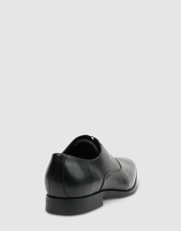 Tarocash - Yale Textured Dress Shoe