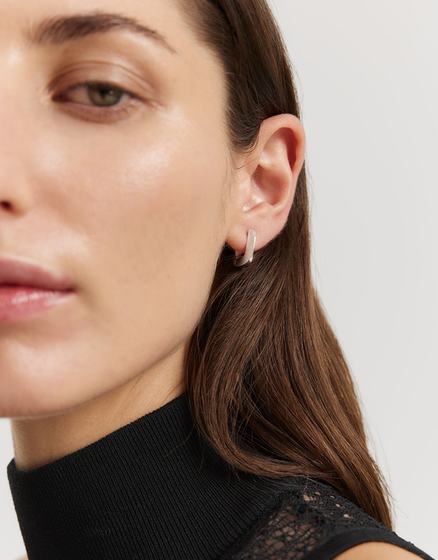 Country Road - Lottie Mini Hoop Earring