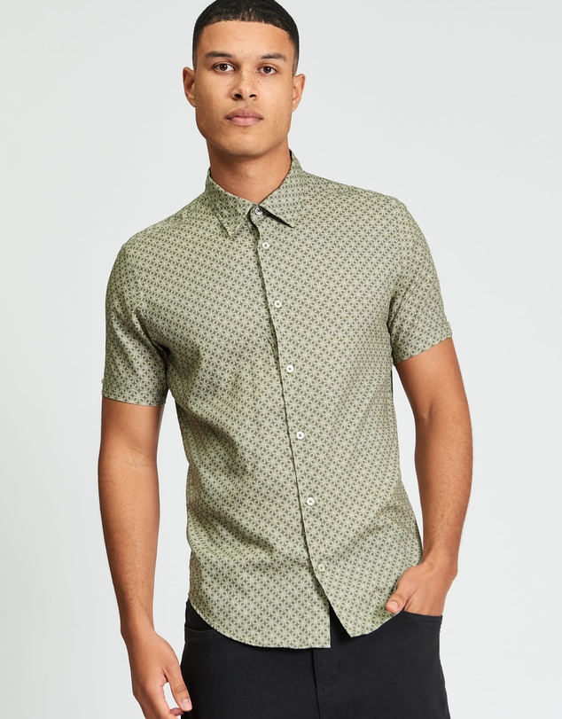 Ben Sherman - Linear Geo Print Short Sleeve Shirt