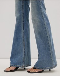 Dazie - Rise Up Mid Rise Stretch Bootcut Jeans