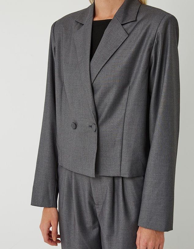FRIEND of AUDREY - Carter Cropped Blazer
