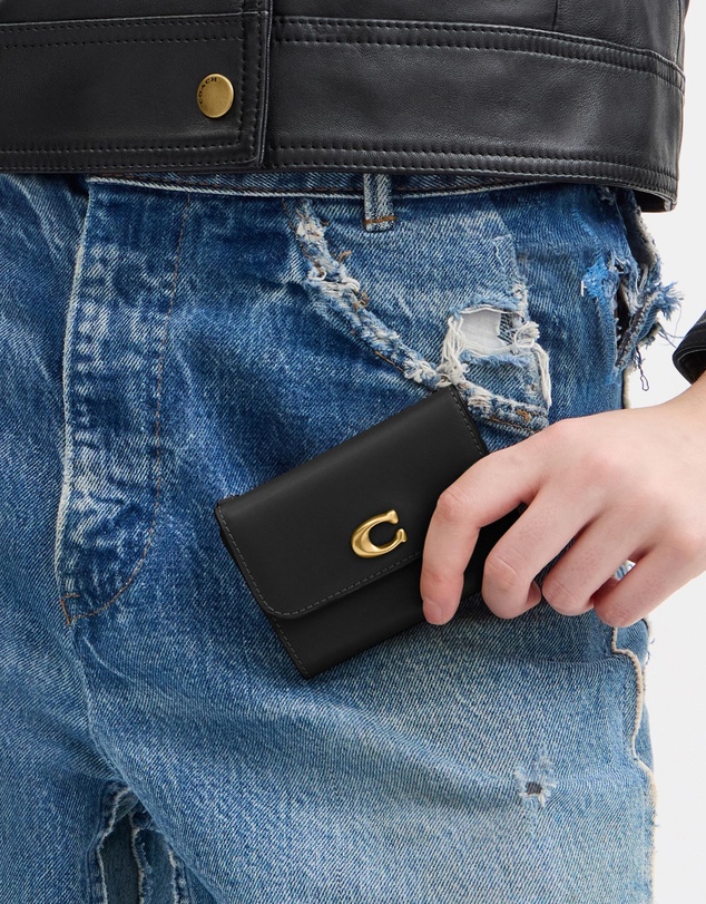Coach - Refined Calf Leather Essential Card Holder Wallet
