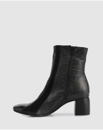Beau Coops - Thalia Ankle Boots