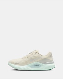 Nike - Structure 26 - Women's