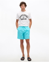 Superdry - Essential 17