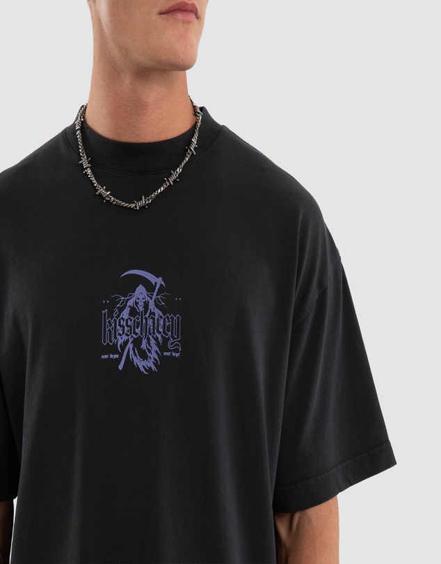 Kiss Chacey - Grim Street Tee