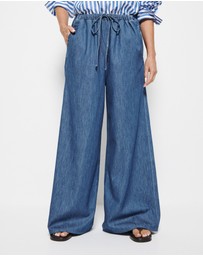 Commonry - Theresa Pant
