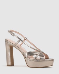 Edward Meller - SYRO110 V Strap Platform Sandal