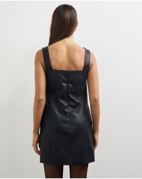 Minima Esenciales - Astri Leather Look Mini Dress