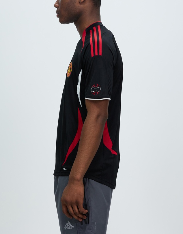 adidas Performance - 2021/2022 Manchester United FC Teamgeist Jersey