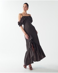 ST MRLO - Shelly Maxi Dress