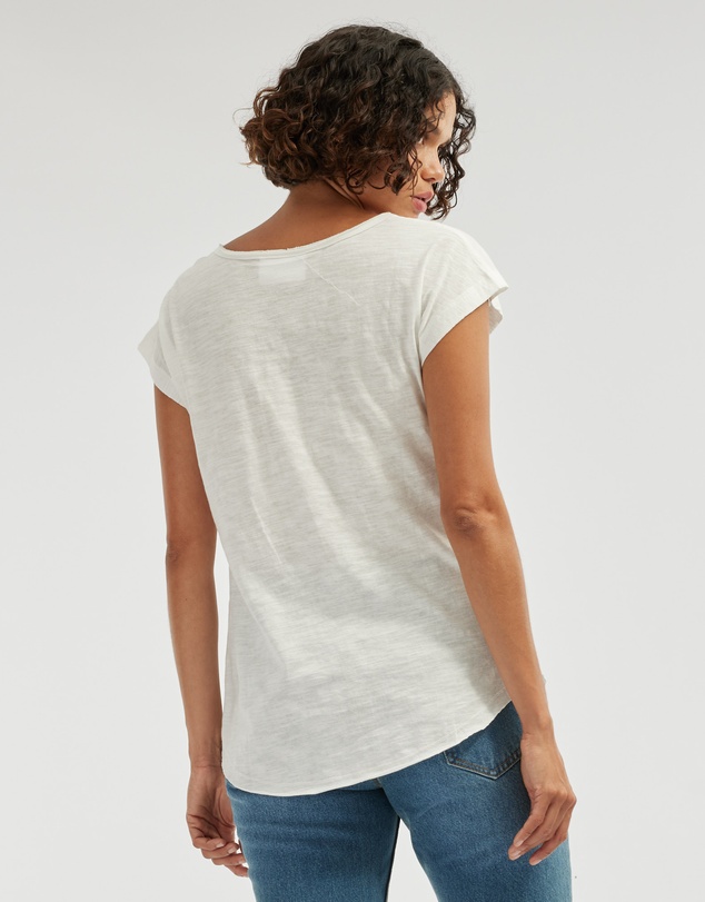 Amelius - Sadie V Neck Tee