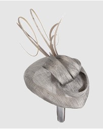 Max Alexander - Pillbox Silver Racing Fascinator