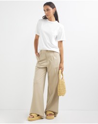 Dazie - Shoulder Padded Boyfriend T-Shirt